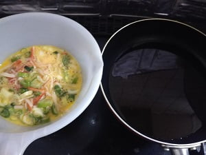 作った甘酢あんとかに玉の材料の写真