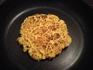 フライパンで焼く写真