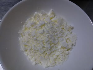 低脂肪ホイップと甘味料を混ぜて凍らせたアイスの写真