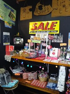 雑貨のセール品の写真