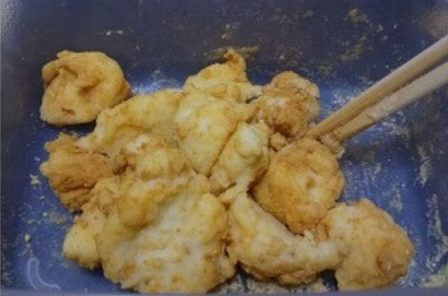 きなこをまぶす