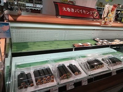業スー姶良店の太巻きバイキングコーナーの写真