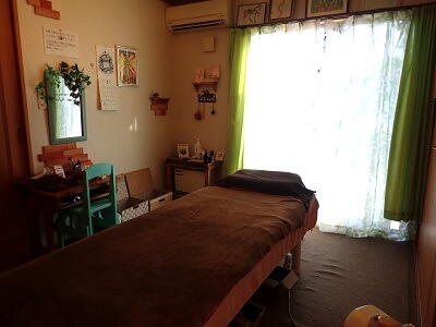 もりの治療院のりえ先生の施術部屋の写真