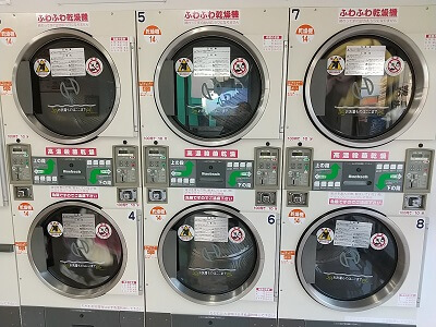 洗濯市場小松原店の乾燥機の写真