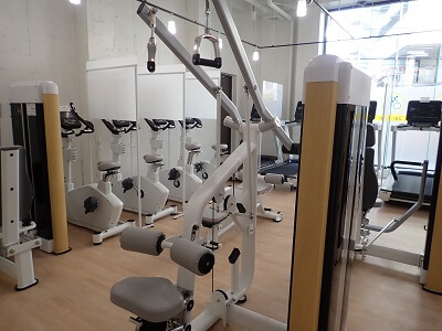 チョコザップ谷山店の左側の雰囲気