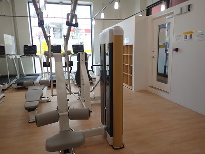 チョコザップ谷山店の右側の雰囲気